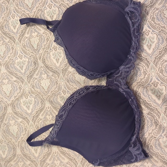 Lot Of 16 Bras. 13 are Natori. 3 are Victorias secret VGUC. All for only $60!!!! - Picture 8 of 17